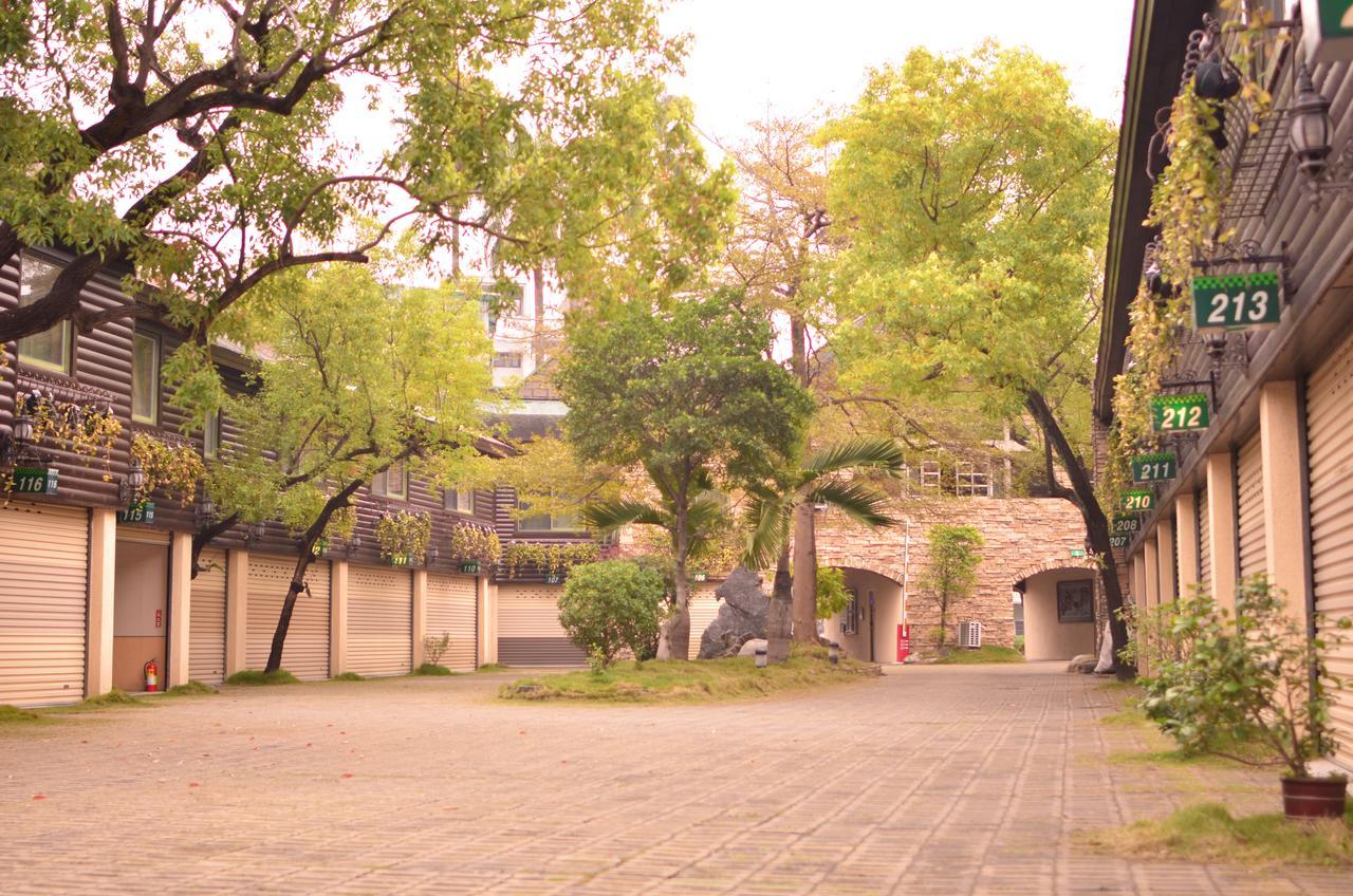 Ivy Motel Chiayi City Exterior photo